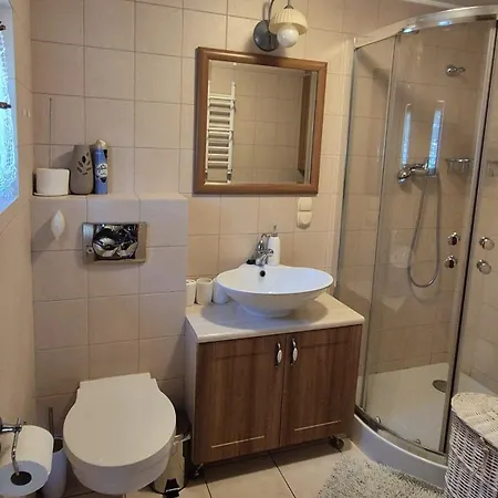 Na Zoledziowej Nyaraló *